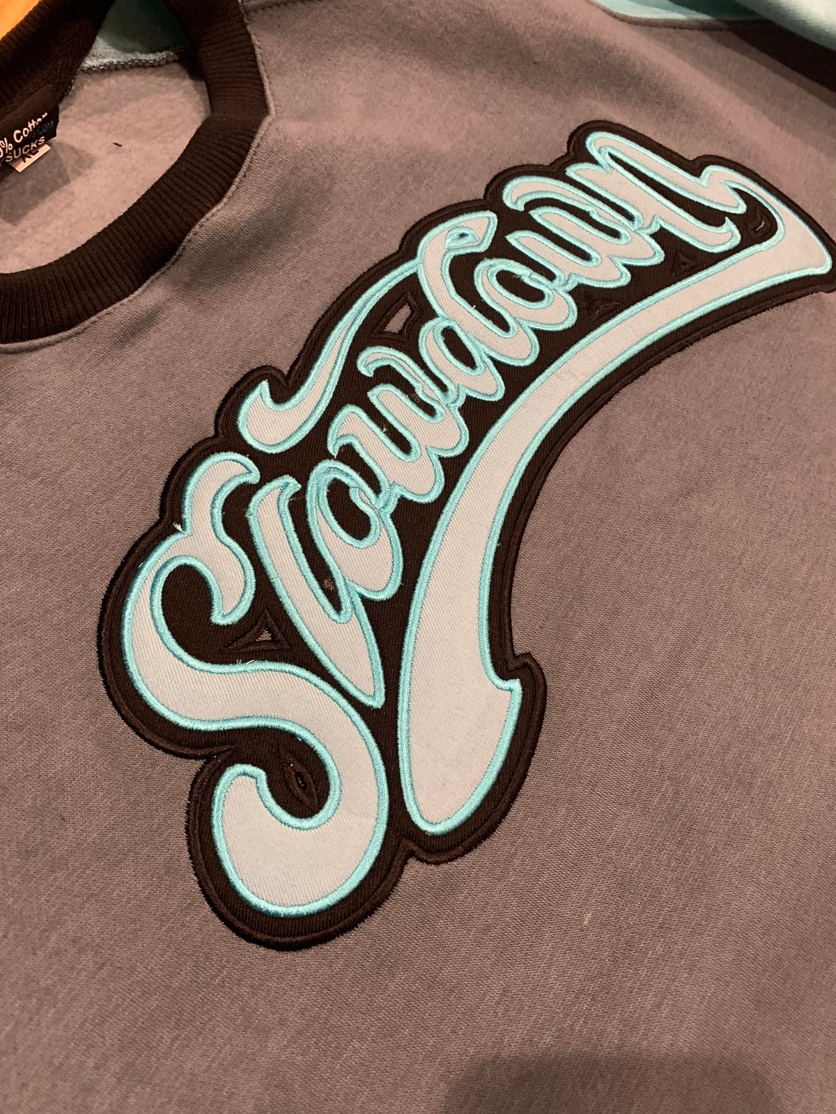 Slowdown appliqué crewneck